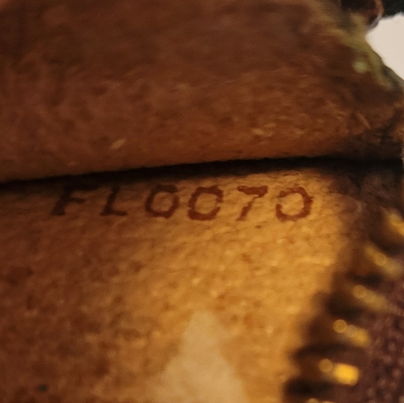Authentic Louis Vuitton Monogram Pouch - Picture 7 of 12